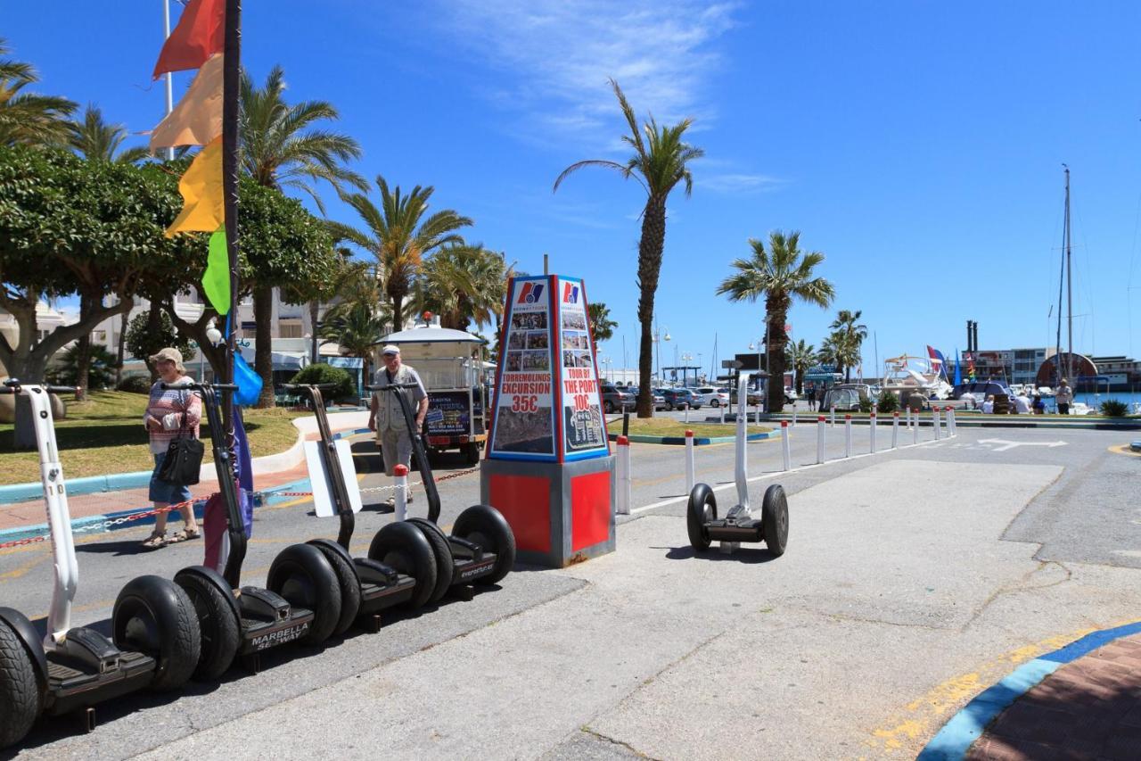 ベナルマデナPuerto Marinaアパートメント エクステリア 写真