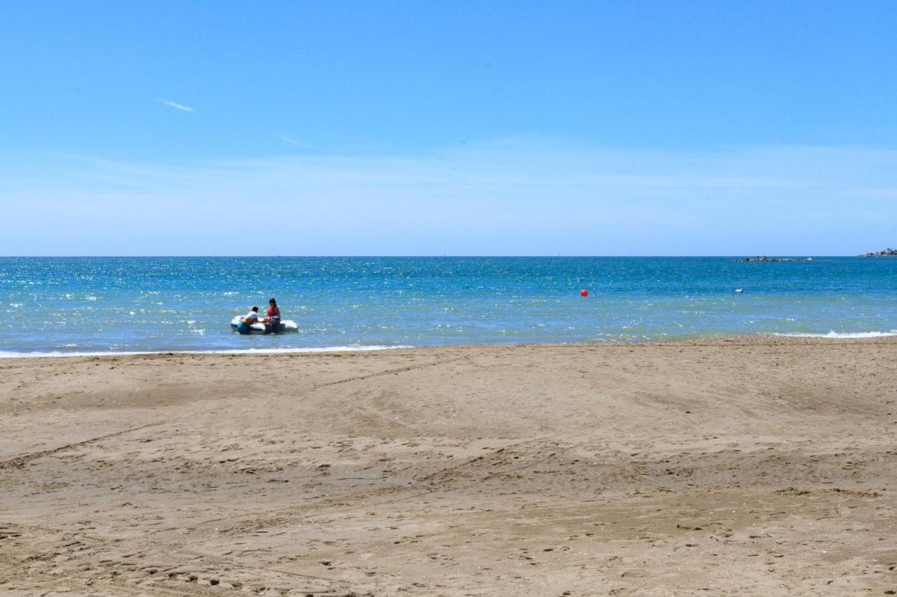 ベナルマデナPuerto Marinaアパートメント エクステリア 写真